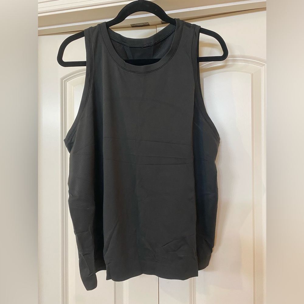 lululemon women’s tank top